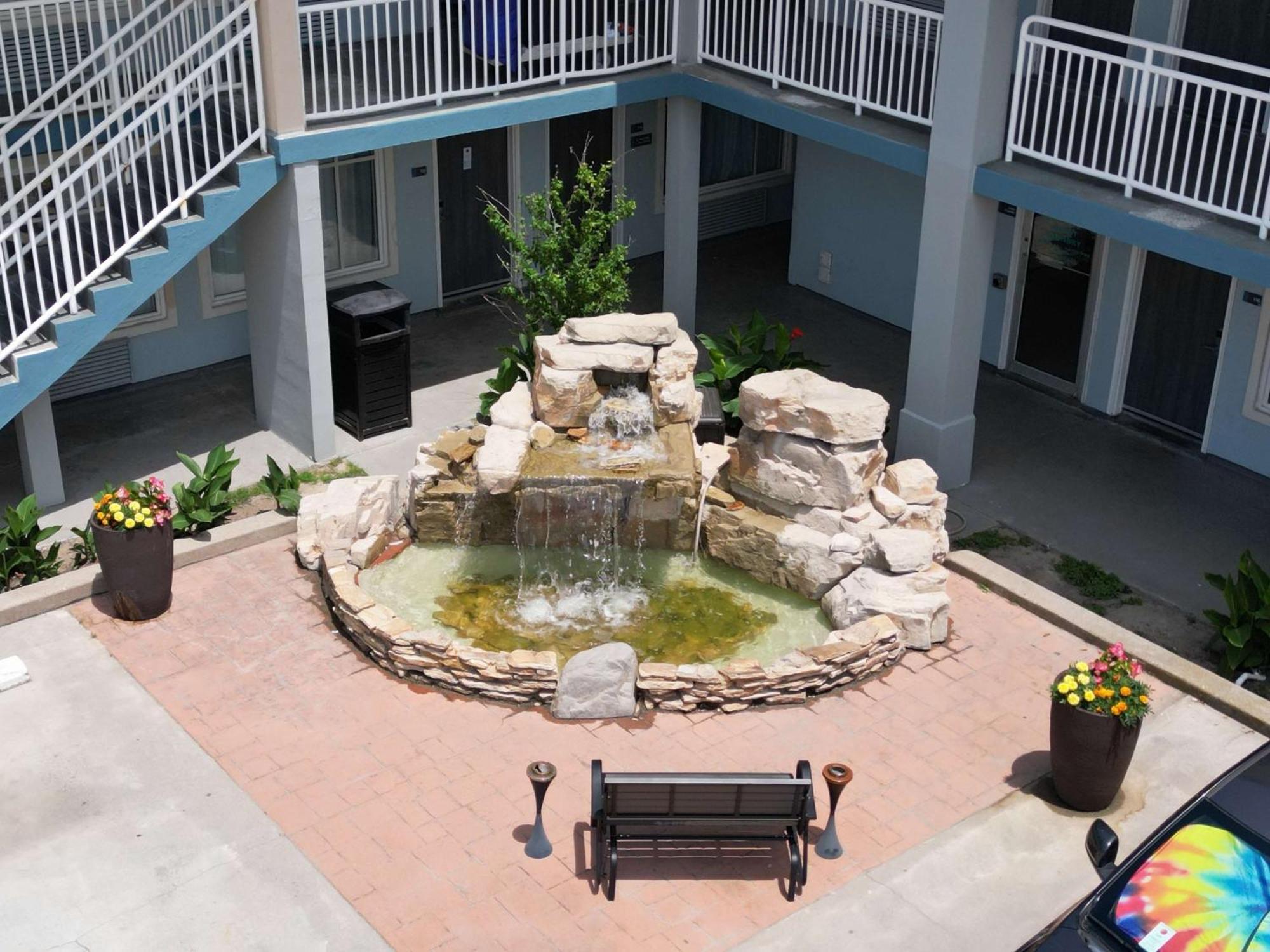 Best Western Plus Holiday Sands Inn & Suites Norfolk Luaran gambar